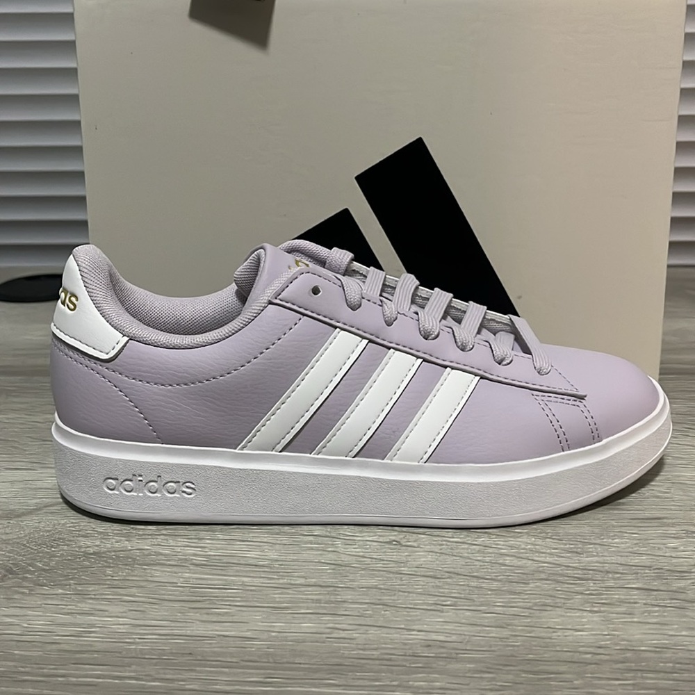 NWT Adidas Grand Court 2.0 Shoes - Light purple/White - ID4478 - Picture 3 of 11